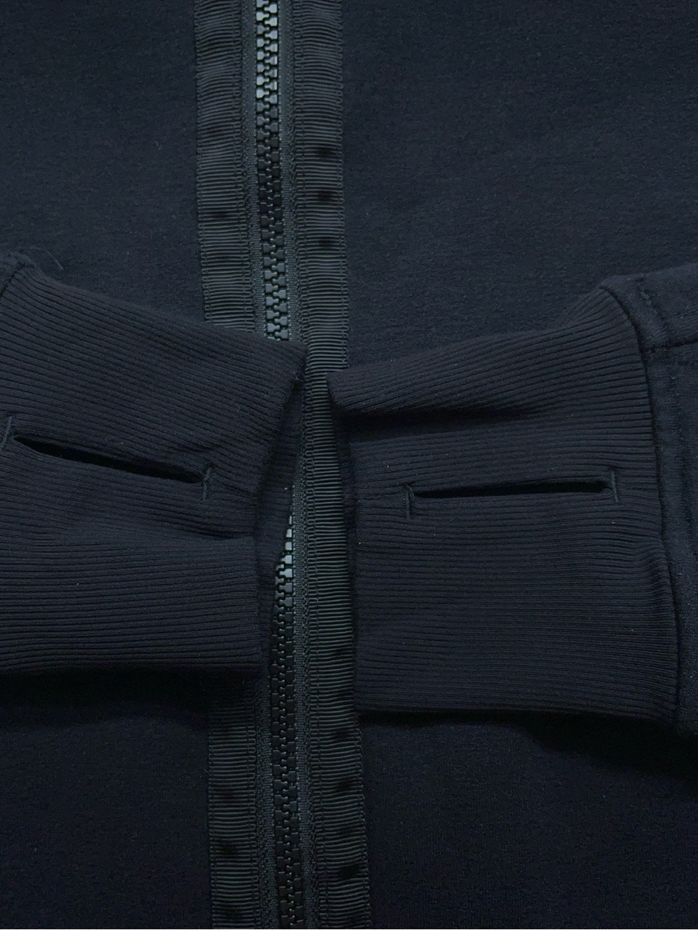 Lululemon Scuba Hoodie Womens Size 10 Pockets In Solid Black Full Zip Thumbholes - Picture 8 of 13